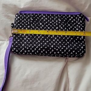 Thirty-one zppwr wristlet